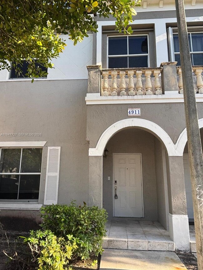 Photo - 4911 SW 140th Terrace