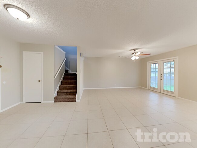 Photo - 4827 Fern Lake