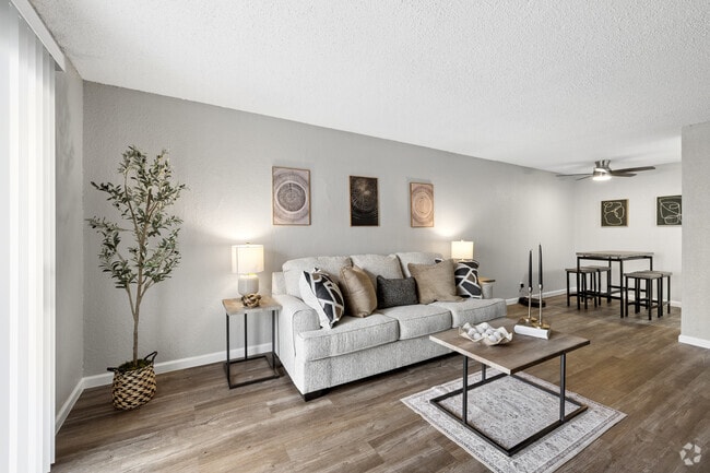 A1 1BR, 1BA - 700SF - Living and Dining Area
