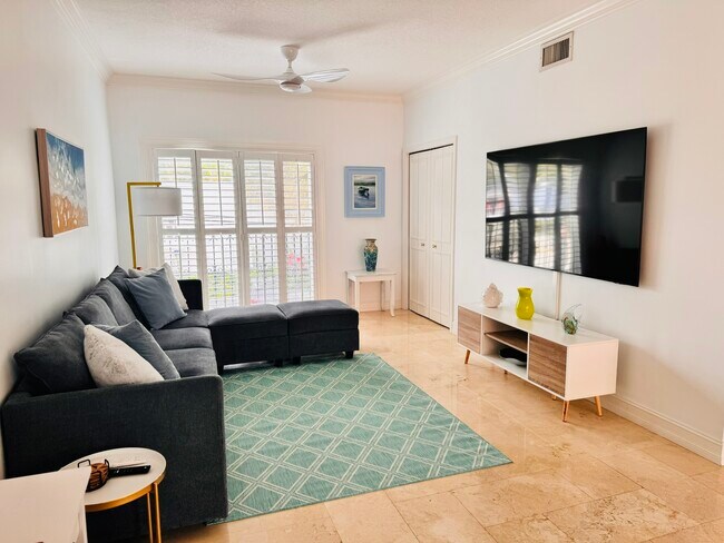 Photo - 95 NE 4th Ave Unit 4