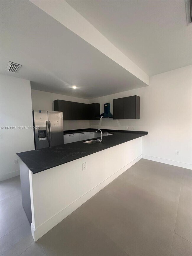 Photo - 538 NW 17th Ave