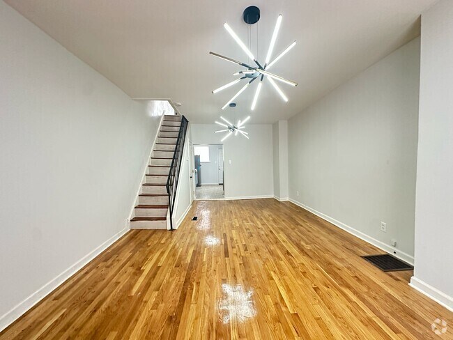 Building Photo - 1548 S Dover St Rental