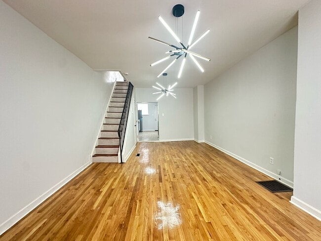 Photo - 1548 S Dover St Townhome