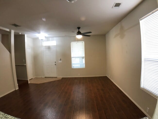 Photo - 2612 Ezekial Way