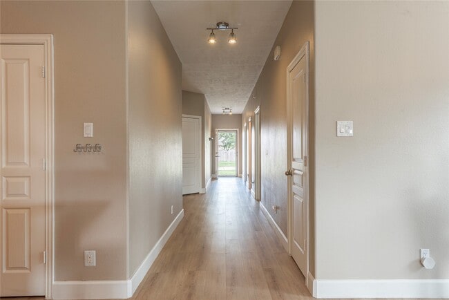 Photo - 111 Rustic Colony Ln