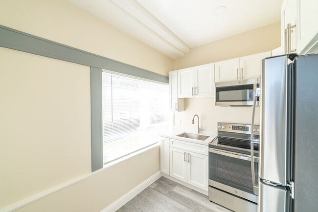 395 Palm