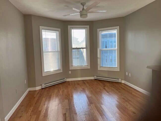 Photo - 1084 Dorchester Ave Unit 2