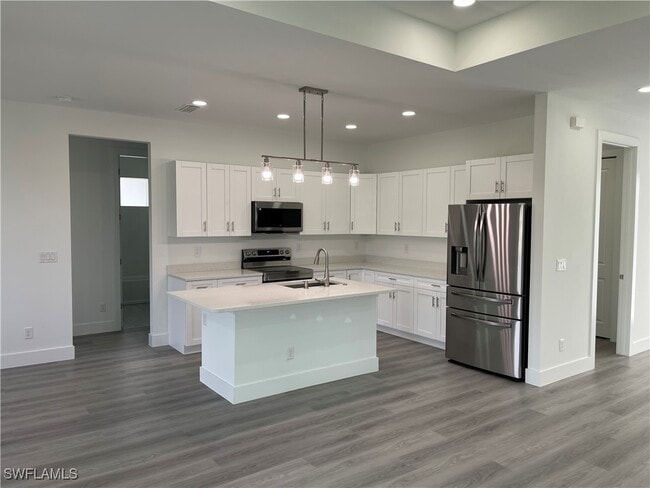 Photo - 818 Anaconda Ave S