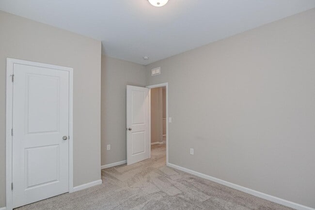 Building Photo - 1106 Brightskies St Rental