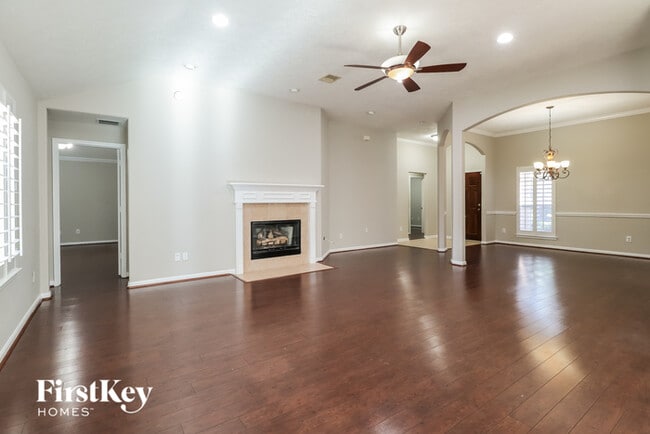 Photo - 27 S Misty Canyon Pl