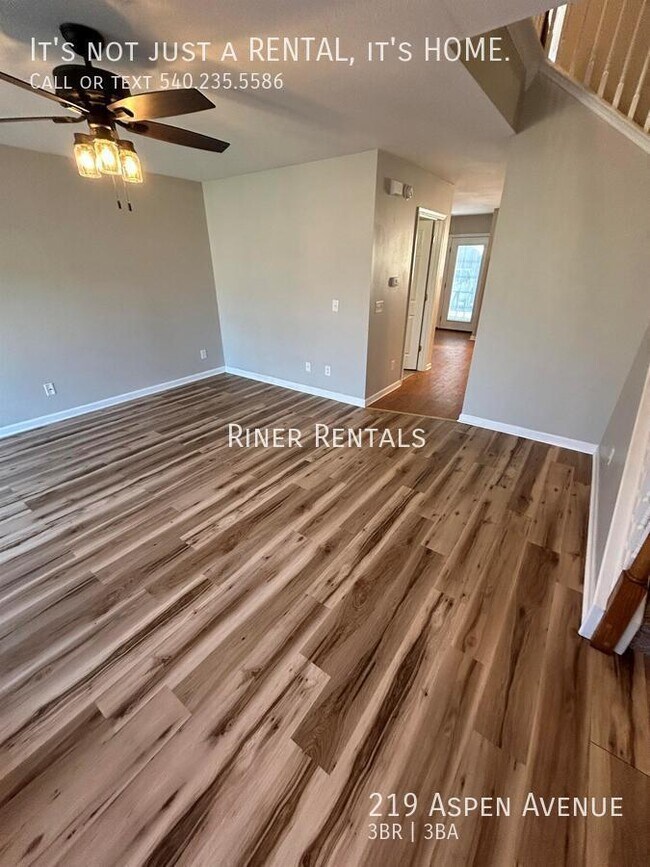 Photo - 219 Aspen Ave