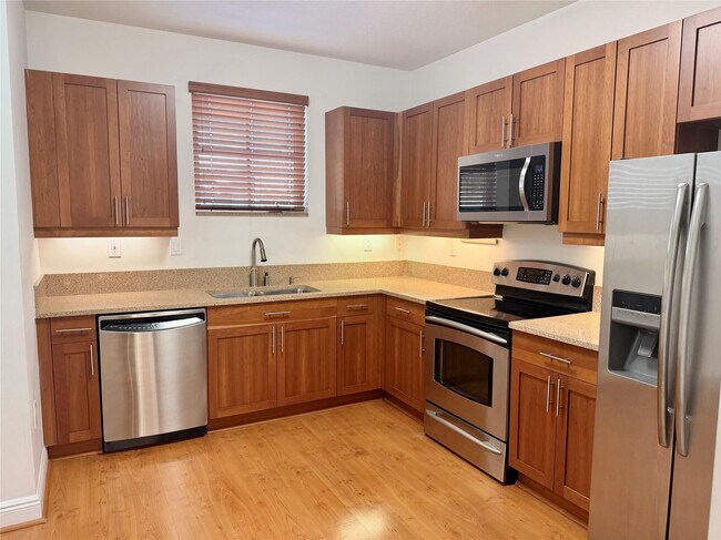 Photo - 370 SW 14th Ave Unit 370