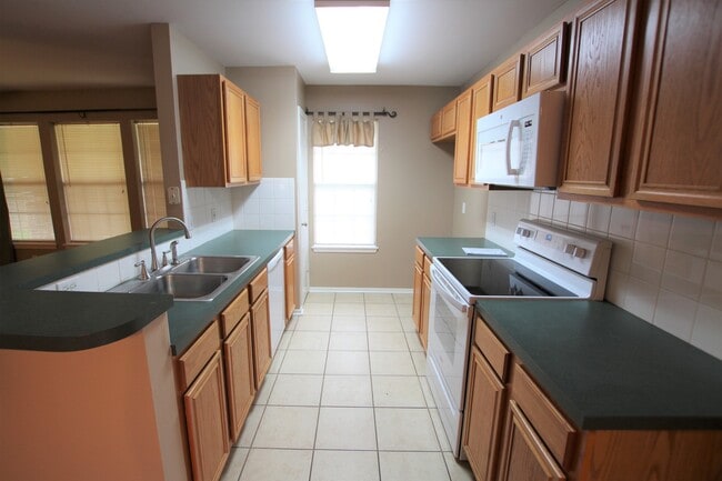 Photo - Coming soon: 3 bedroom, 2 bath home in Whitehouse! Whitehouse ISD
