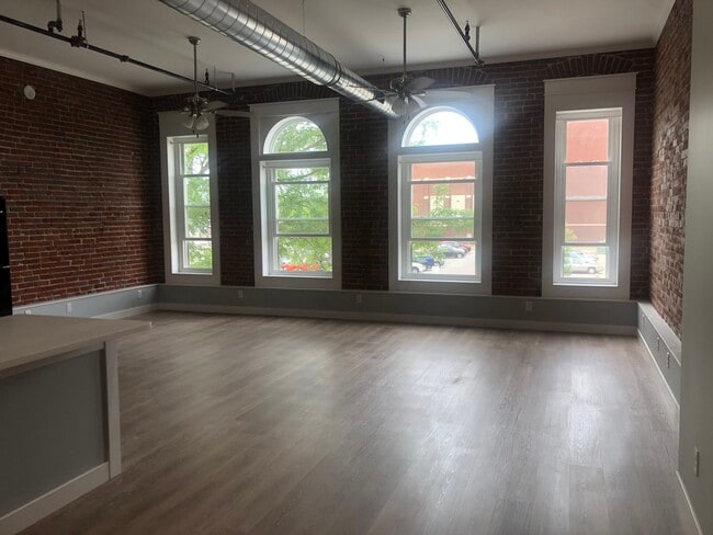 Photo - 222 S Main St Unit 02