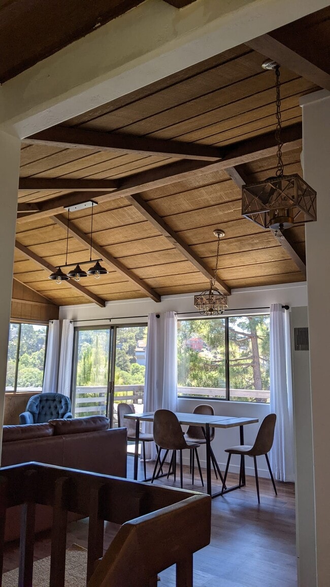 Photo - 5519 Sunbury Ave