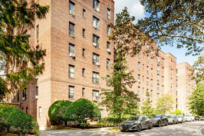 140-55 Burden Crescent - Briarfield