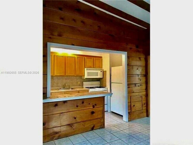 Photo - 809 NE 17th Ave Unidad 1