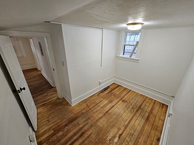 Photo - Helen Avenue Unit 927 Helen Avenue