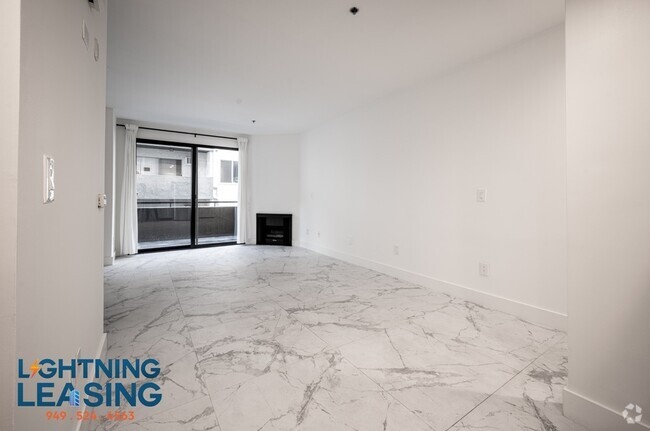 Building Photo - Luxury studio in prime Beverly Hills – an ... Unit 216D Rental