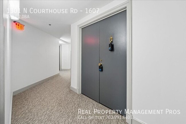 Photo - 1301 N Courthouse Rd Unidad 1607