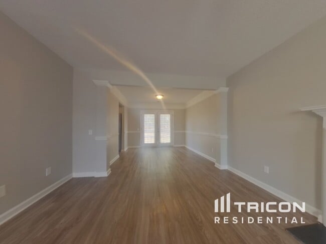 Photo - 116 Megan Ln