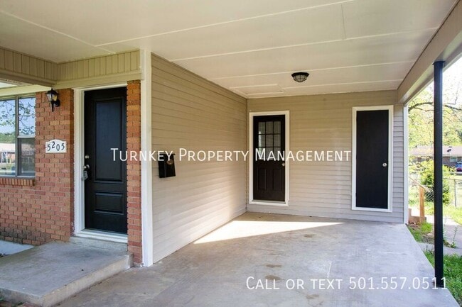 Photo - 5205 Wycliffe Dr