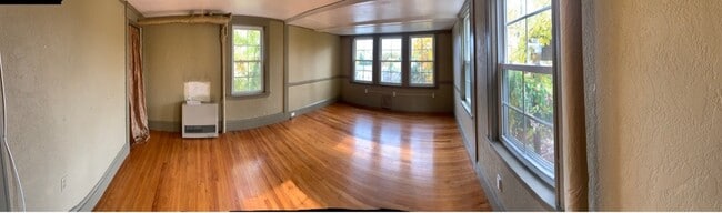 Photo - 87 Cliffe Ave Unit In-Law Apt