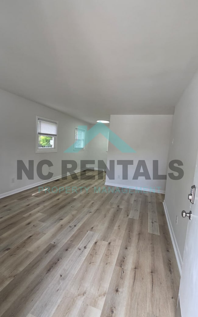 Photo - 710 Reid St