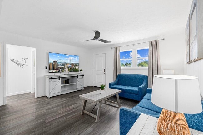 Photo - 409 17th Ave N