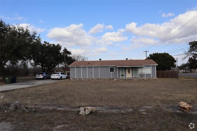 Building Photo - 1606 High Chaparral Dr Rental