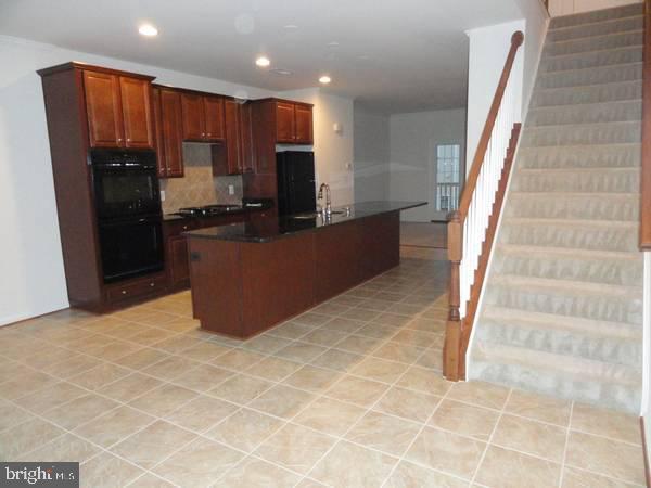 Photo - 21755 Harroun Terrace