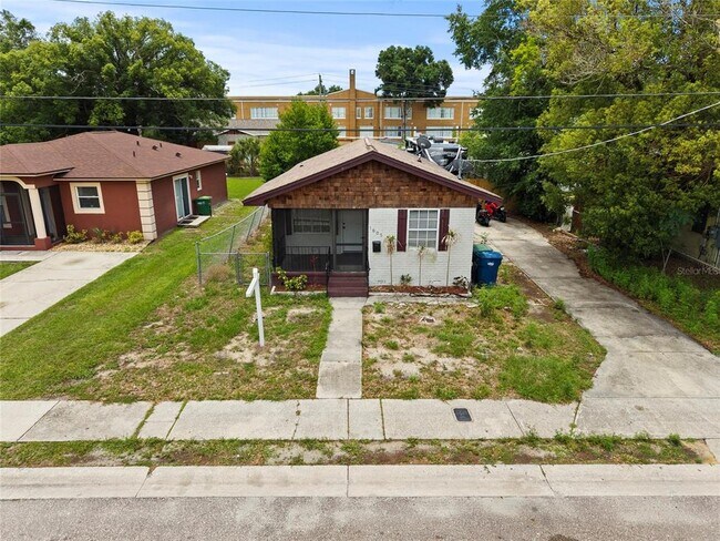 Photo - 1605 E 29th Ave