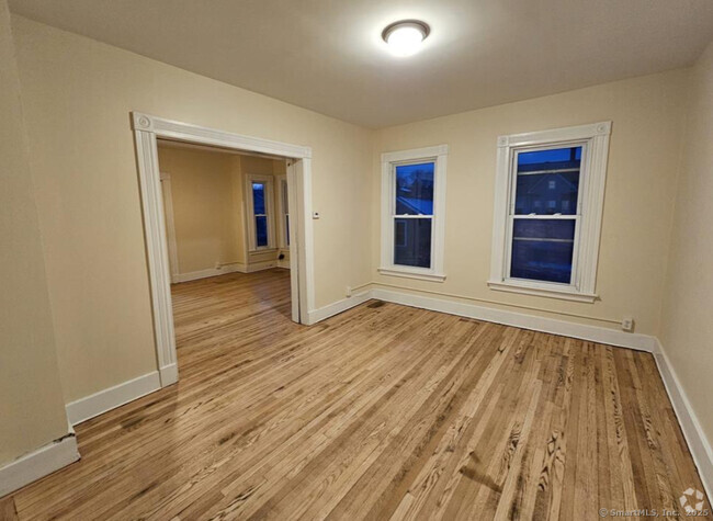 Building Photo - 149 S Cliff St Unit 2 Rental