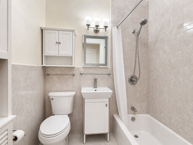 Photo - 244 Beacon St Unit 3C
