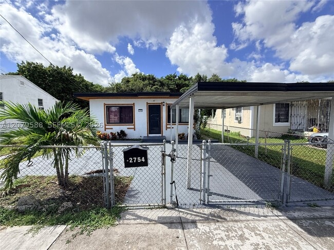 2754 NW 60th St