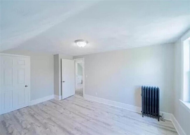 Photo - 435 N Broadway