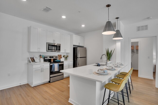 Kitchen Interior - Vida Lakewood Ranch Apartments