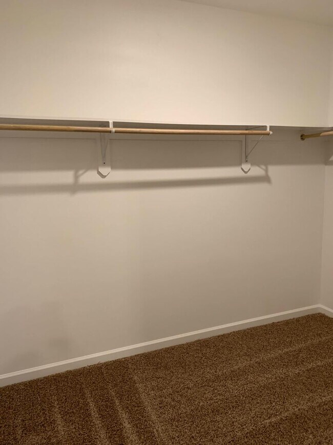 Photo - 4BR in Gonzales!