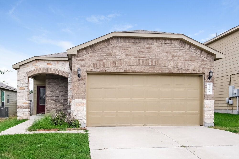 Photo - 5808 Glowing Star Trail