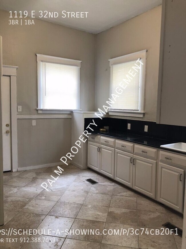 Photo - 1119 E 32nd St