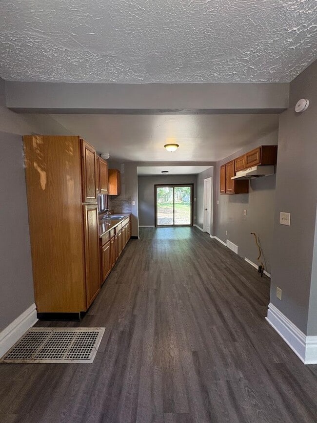 Photo - Three bedroom one bathroom home for rent