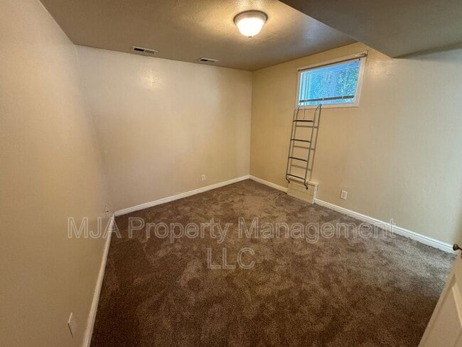 Photo - 1379 W 900 S Unit B 2