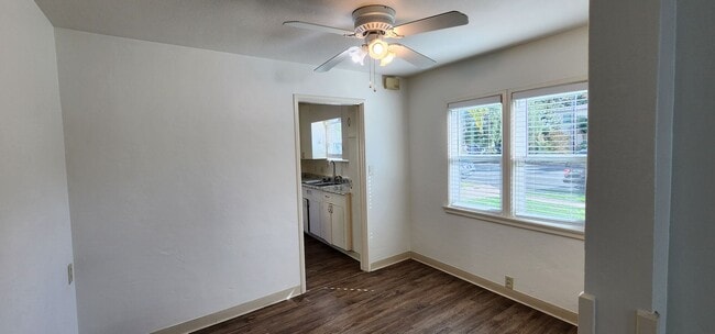 Photo - 804-808 H Ave. Unidad 808