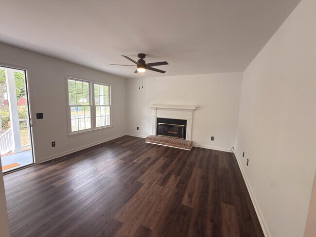 Photo - Move-In ready-Rosewood 3BR w/ Fenced Yard + Pet Friendly