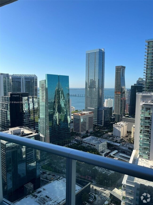 Building Photo - 1100S S Miami Ave Unit 4004 Rental