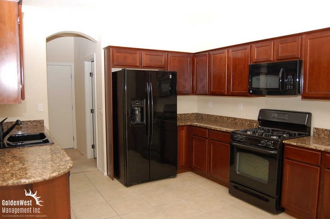 Photo - Gorgeous 2Bdm 2.5Ba Townhome with a Loft in Gated Community