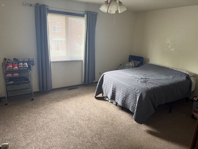 Photo - HEST412 Unit B