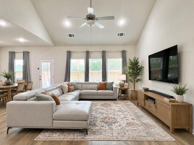 1600 Longhorn Ranch Dr