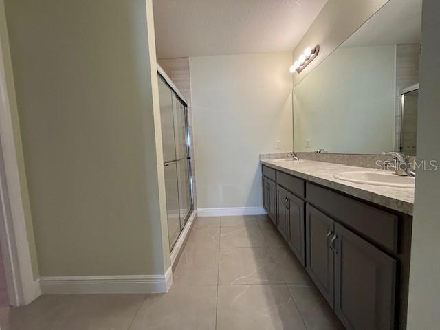 Photo - 4536 Lake Russell Rd