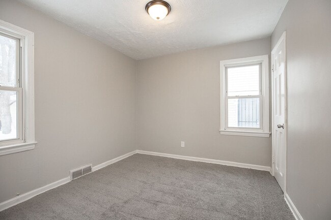 Photo - 3 BED, 1 BATH BEAUTIFUL SINGLE-FAMILY HOME IN CLEVELAND!